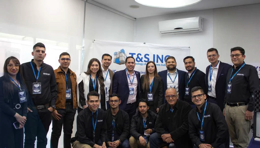 Equipo Tsinc, líderes en control y automatización